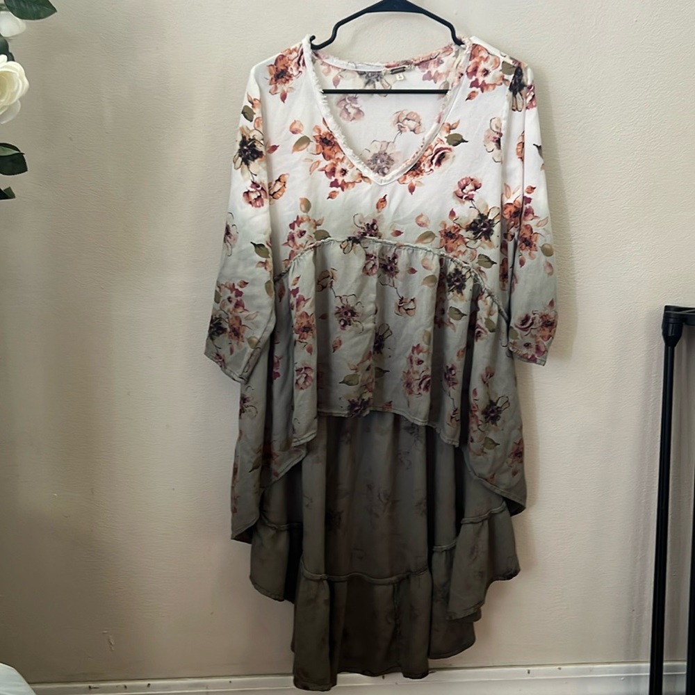 Gimmicks high low blouse